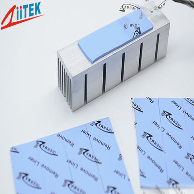 gap filler termico ultra molle TIF100-50-05E del blu 5,0 W/mK con lo strato adesivo -50 della gomma di silicone del rivestimento a 200℃