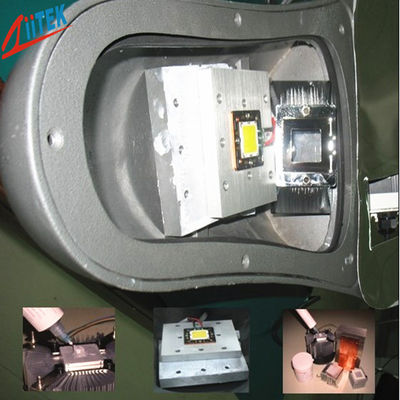 Grasso composto conduttivo termico -45℃ - 200℃ non asciugano mai 0.009℃-nel ² /W @ 50 PSI (344 KPa) di metallo di olio siliconico riempito dell'ossido